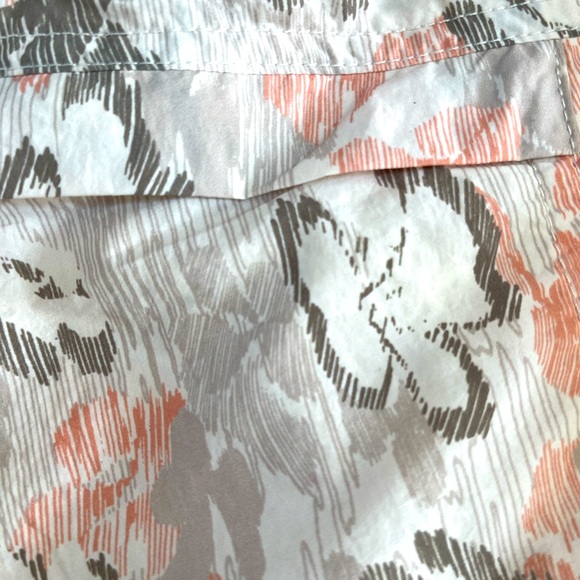 Free People Movement Printed In The Wild Mid Rise Shorts L NWT - Picture 10 of 11